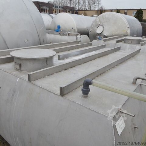 Depósito de 15600 litros de V2A  