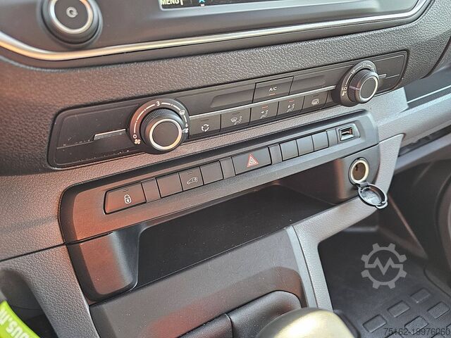 Magastetős kombi OPEL VIVARO 2.0 L2 Navi Airco Euro6!