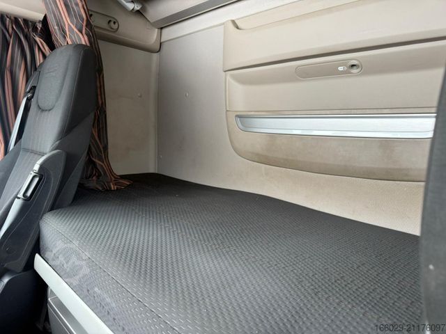 Standard trækkerunit DAF XF 440 FT mit Schubboden Hydraulik