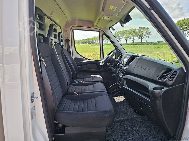 Walizka IVECO DAILY 35C16 Bakwagen Laadklep