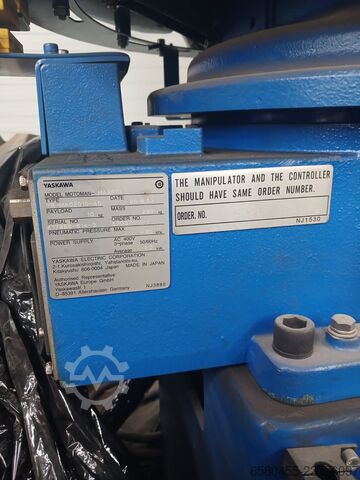 Robot przemysłowy Yaskawa MOTOMAN MA2010