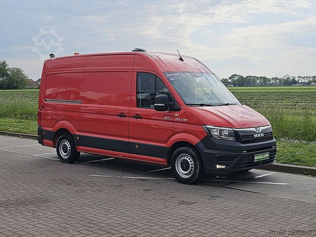 Karavan sa visokim krovom M.A.N. TGE 3.180 4X4 4MOTION L3H3!