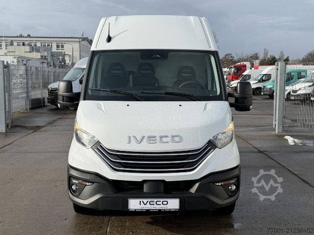 Furgon blaszak IVECO 35S16V (KURZ) AHK / RFK / Standhzg.