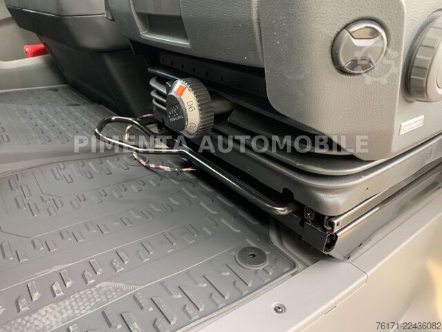 Driezijdige kipper bestelwagen VOLKSWAGEN Crafter 50 3-S-KIPPER GESCHLOSSEN TEMP AHK KLIMA