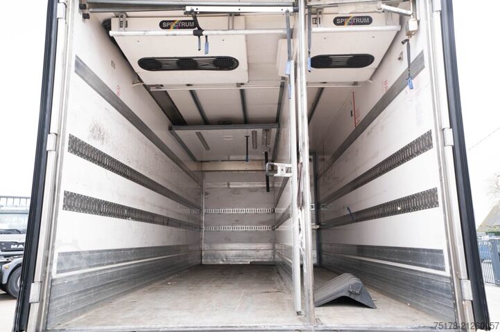 Refrigerated/freezer transport RENAULT MIDLUM 220 DXI // CARRIER MULTI TEMP+DHOLLANDIA