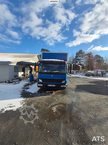 Kuffert Mercedes-Benz 818