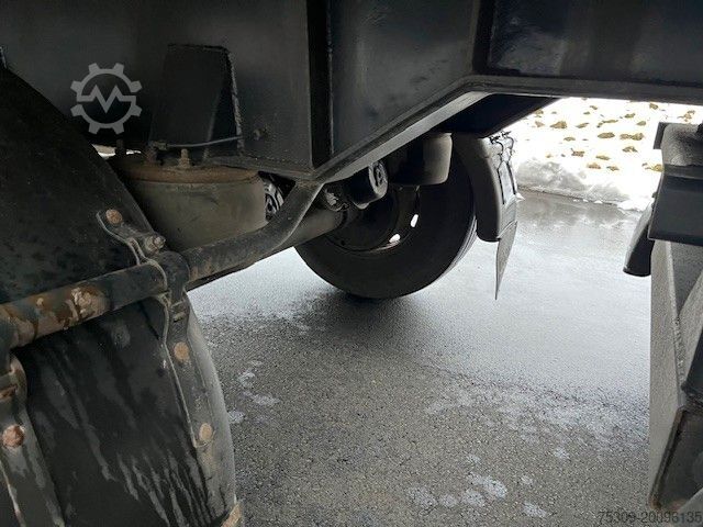 Auflieger mit Pritsche & Plane 2 Achs Pritsche Plane Edscha - Portal - Lenkung