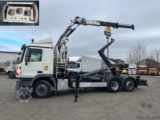 Autolaadkraan MERCEDES-BENZ Actros 2541 L6x2 Abrollkipper mit Kran Funk+Grei