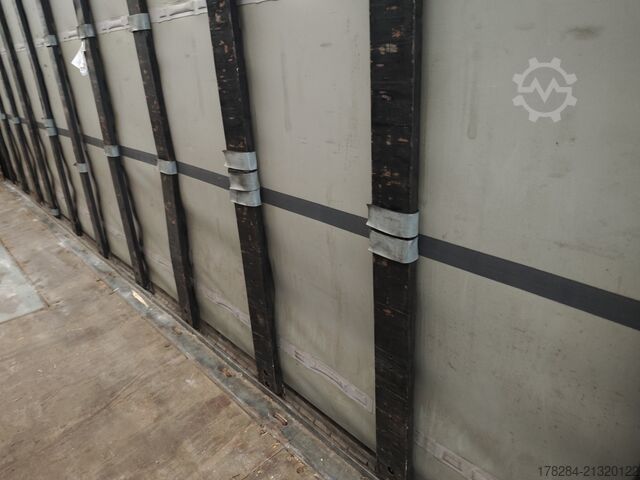 Open semitrailer with tarp Schmitz Cargobull S01 QuickSlide Liftachse Palettenanschl