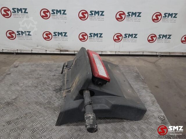 Spatbord Volvo Occ spatbord rechtsachteraan + spatbordsteun Volvo