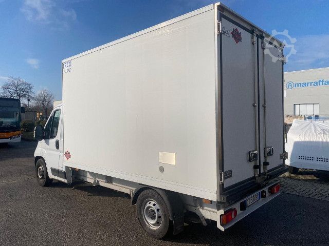 Ψυγειοφόρο βαν Fiat DUCATO Isotermico con gruppo frigorifero