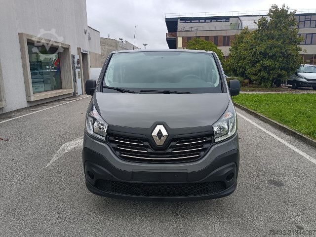 Κλειστό βαν Renault TRAFIC 1.6 DCI 6 POSTI n1 autocarro
