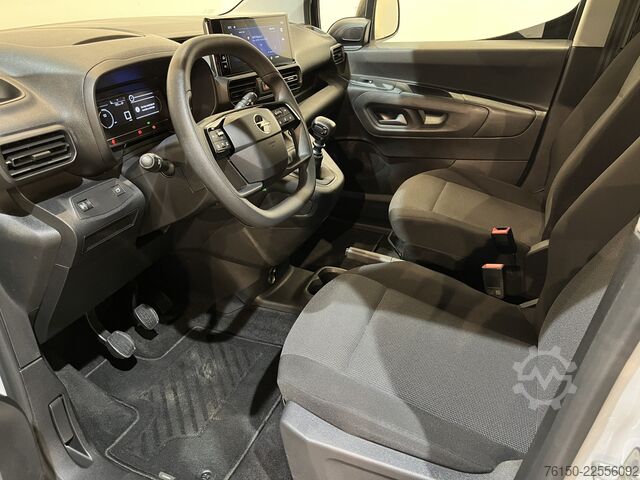 Yüksek tavanlı istasyon vagonu Opel Combo 1.2 PureTech 110 PK L1 BENZINE / Euro 6 /...