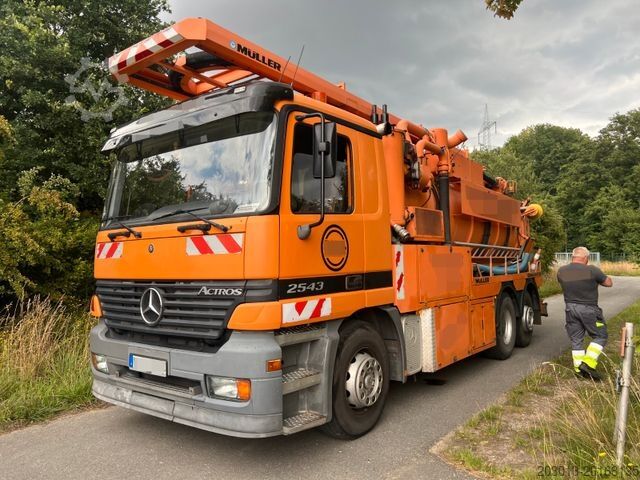 Vacuümtankwagen MERCEDES-BENZ Actros 2543 6x2 Kanalreiniger MÜLLER 12.000 L