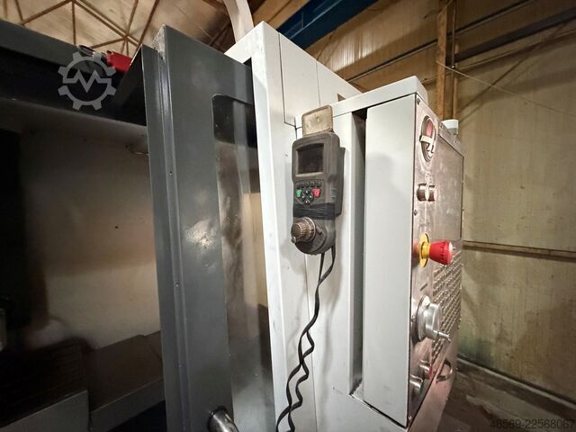 Vertikales Bearbeitungszentrum HAAS VF-3
