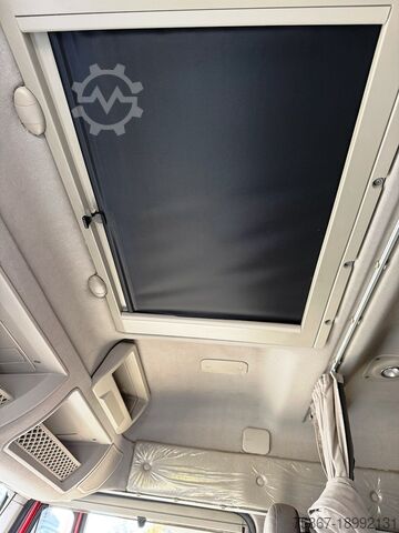 Vrachtwagen met vaste laadbak Iveco STRALIS 460