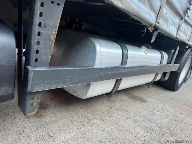 Plattewagen met zeil DAF XF 480**2 X TANK*SUPER SPACE CAP*KOMPLETT