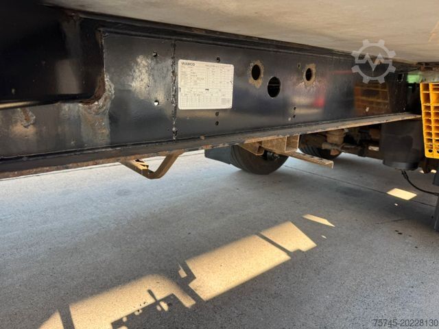 Frigorifik yarı römork KRONE SD * CARRIER VECTOR 1450 * LIFT UND GELENKACHSE