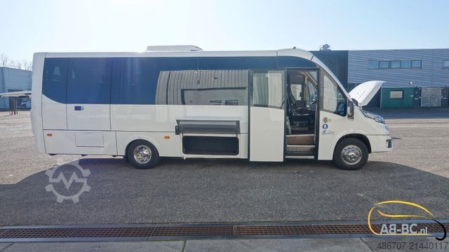 Touringcar IVECO Rosero First Busworld Edition 31 Sitze EURO 6