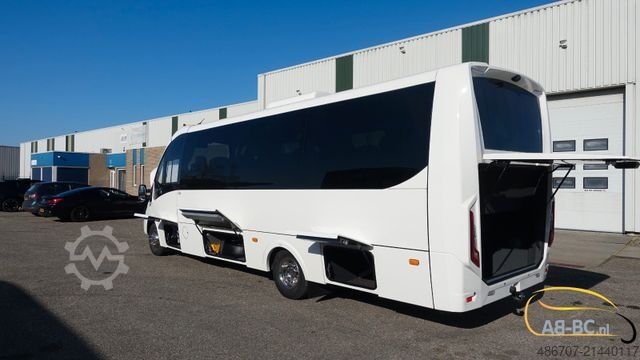Touringcar IVECO Rosero First Busworld Edition 31 Sitze EURO 6