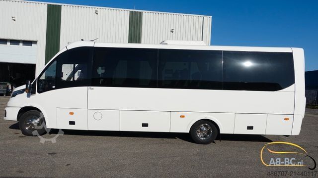 Touringcar IVECO Rosero First Busworld Edition 31 Sitze EURO 6