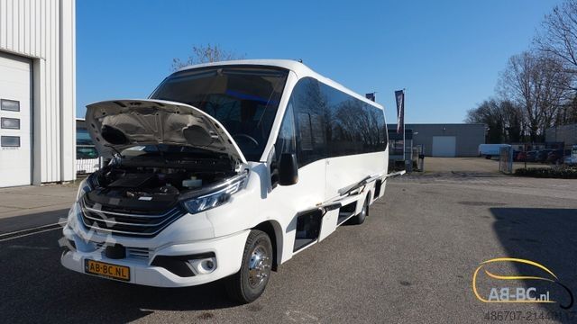 Touringcar IVECO Rosero First Busworld Edition 31 Sitze EURO 6