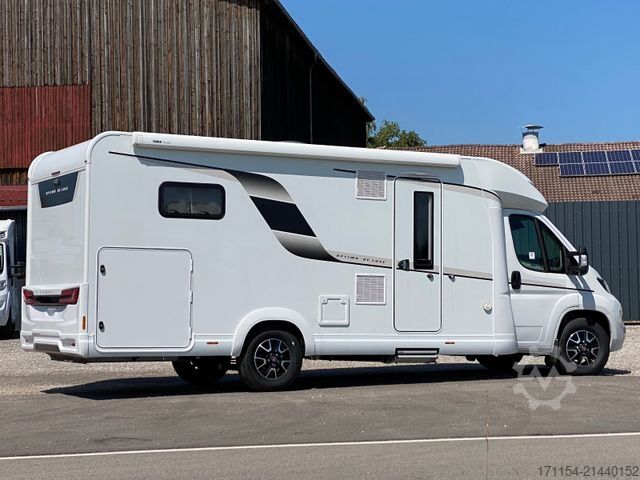 Half-integraal camper HOBBY Optima De Luxe T70 GE,Automatik