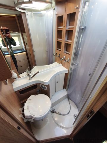 Half-integraal camper MALIBU T 460LE