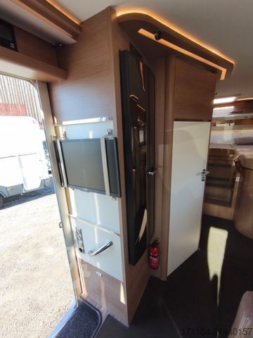 Half-integraal camper MALIBU T 460LE