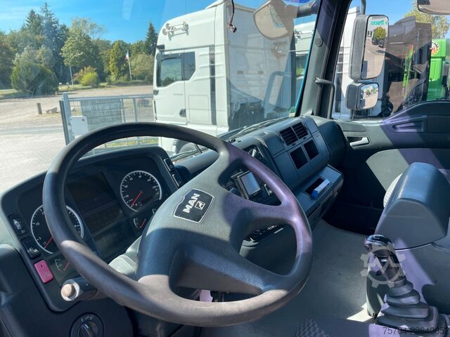 Auto-dizalica montirana na kamionu MAN TGA 26.390 / HIAB 288-EP-3 Hiduio / Funk / 6x4
