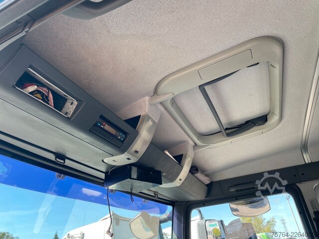 Auto-dizalica montirana na kamionu MAN TGA 26.390 / HIAB 288-EP-3 Hiduio / Funk / 6x4