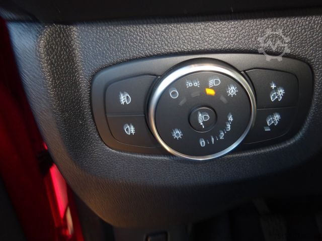 Furgão de painéis FORD Transit Courier Trend Doka Kasten AHK WiPa Klima