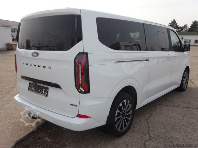 Minibus FORD Tourneo Custom L2 Titanium X Matrix Pano B&O AHK