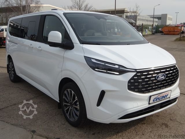 Minibus FORD Tourneo Custom L2 Titanium X Matrix Pano B&O AHK
