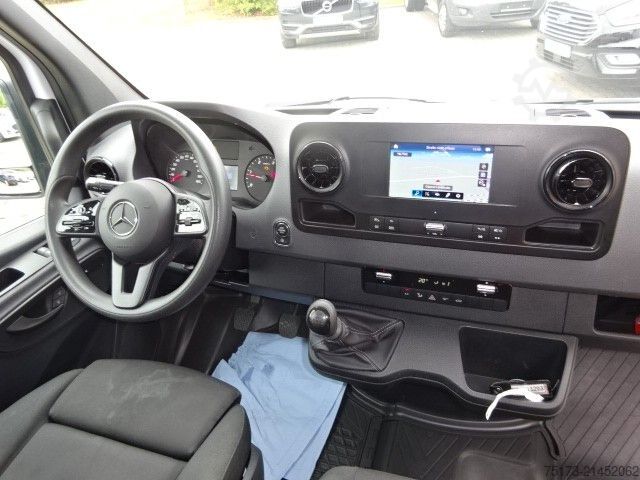Furgão de painéis MERCEDES-BENZ Sprinter III Kasten RWD 317 CDI MBUX Navi 360°