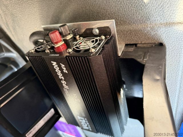 Ladbil med lad MERCEDES-BENZ Arocs 2648 6x4 3 Achs Pritsche Retarder