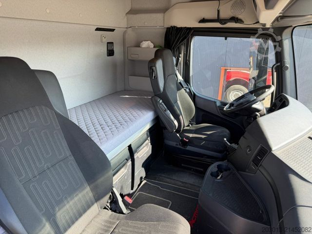 Ladbil med lad MERCEDES-BENZ Arocs 2648 6x4 3 Achs Pritsche Retarder