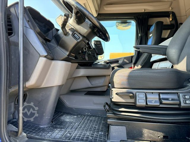 Flatbed truck SCANIA R500 6x4 Pritsche Retarder TOP!