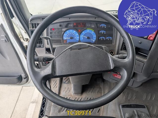 Autocisternă Renault Premium 270