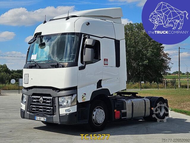 Standart-SZM Renault T 440