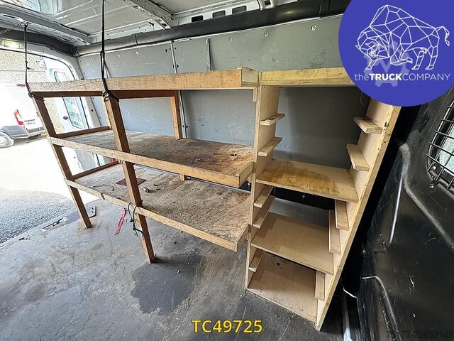Furgon blaszak Ford Transit 290 L2H2 TREND