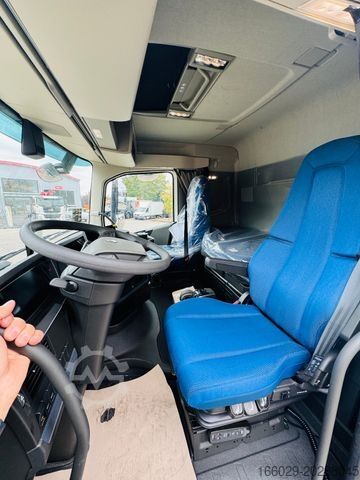 Spezial-LKW VOLVO FH 500 8x4 Kran F820 RA2.27 Jib & Winde Sofort