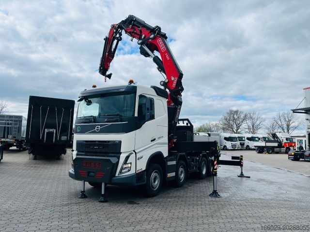 Zware vrachtwagen VOLVO FH 500 8x4 Kran F820 RA2.27 Jib & Winde Sofort