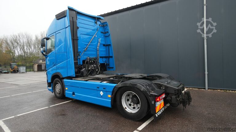 Standaard-SZM Volvo FH 480 LNG Globetrotter tractor unit