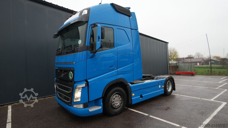 Standaard-SZM Volvo FH 480 LNG Globetrotter tractor unit