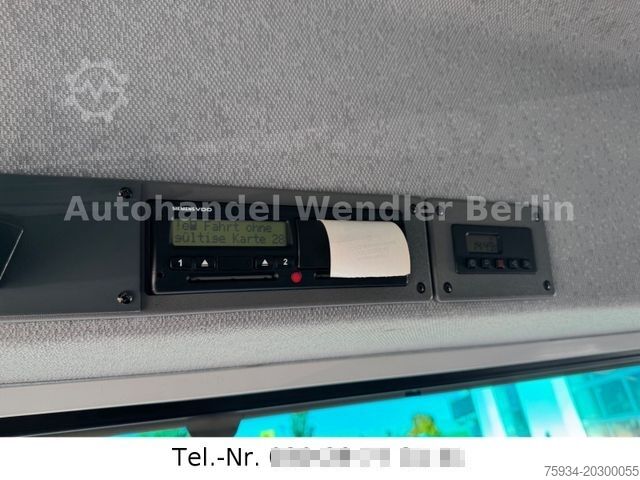 Dubă cu acoperiș înalt MERCEDES-BENZ Vario 818D Diffsperre/Klima/Standh/Luftfed Euro4
