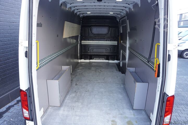 Skåpbil Volkswagen Crafter 2.0 TDI 177PK Automaat L4H3 D'Hollandia...