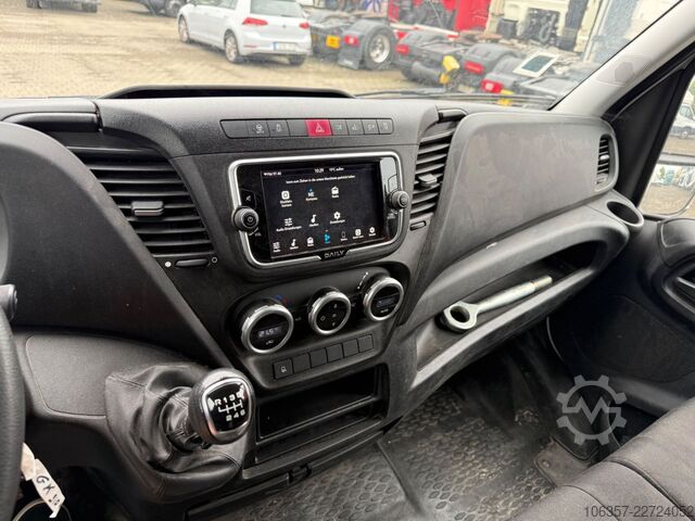 Furgão fechado IVECO Daily 35C16 3,0L Koffer LBW 750kg Euro6E Seitent
