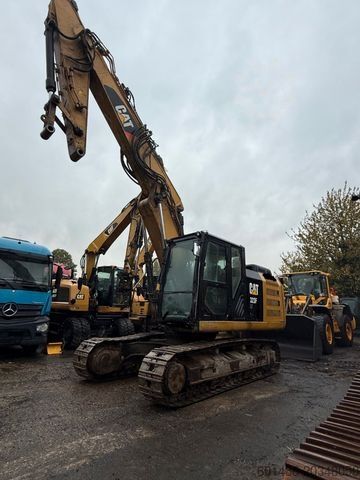 Rupsgraver CATERPILLAR 323 F