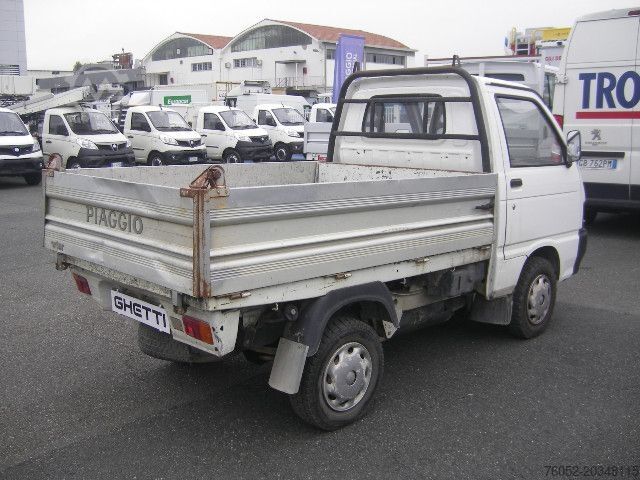 Transporter mit Kipper Piaggio Mod. Vers. Porter